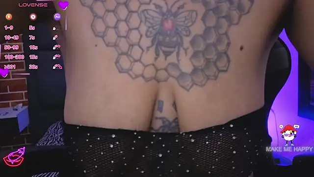 ghostwomaan online show from January 19, 2026, 1:04 pm