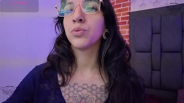 ghostwomaan online show from February 27, 2026, 11:43 am