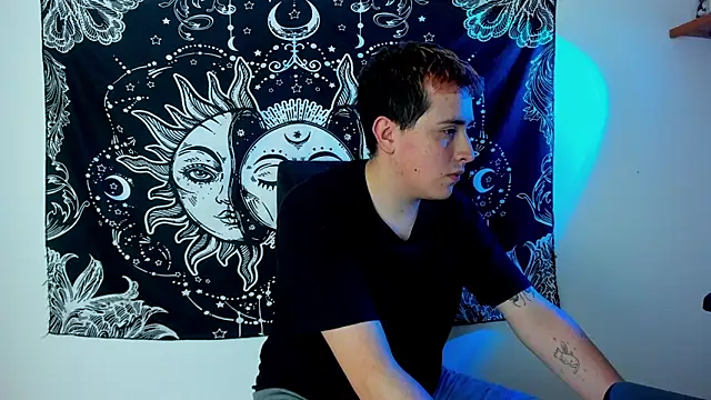 Snapshot of Sam_Rush chatting on November 6, 2025, 2:23 am Sam Rush online show from November 6, 2025, 2:23 am