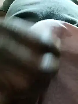 shoodly99 online show from April 23, 2026, 2:57 am