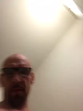 Snapshot of meatzzzzzz chatting on November 8, 2025, 6:07 pm meatzzzzzz online show from November 8, 2025, 6:07 pm