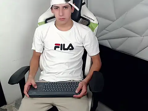 Cash G  online show from November 22, 2025, 8:41 pm