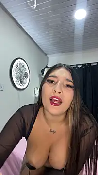 Hot2gether69 online show from January 8, 2026, 12:35 am