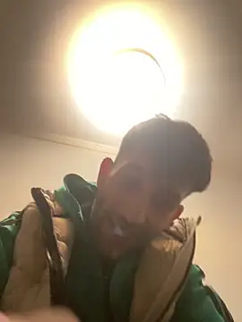 Snapshot of Dondeloquieras4 chatting on February 2, 2026, 10:08 pm Dondeloquieras4 online show from February 2, 2026, 10:08 pm