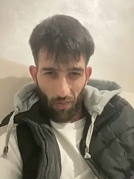 Snapshot of Dondeloquieras4 chatting on February 16, 2026, 1:35 am Dondeloquieras4 online show from February 16, 2026, 1:35 am