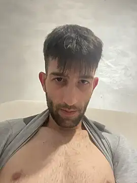 Snapshot of Dondeloquieras4 chatting on February 25, 2026, 1:15 am Dondeloquieras4 online show from February 25, 2026, 1:15 am