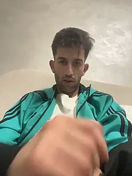 Snapshot of Dondeloquieras4 chatting on March 22, 2026, 9:18 pm Dondeloquieras4 online show from March 22, 2026, 9:18 pm