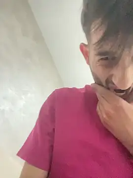 Snapshot of Dondeloquieras4 chatting on March 25, 2026, 5:35 am Dondeloquieras4 online show from March 25, 2026, 5:35 am