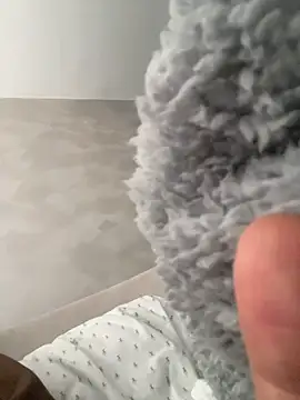 Snapshot of Dondeloquieras4 chatting on April 3, 2026, 3:21 pm Dondeloquieras4 online show from April 3, 2026, 3:21 pm