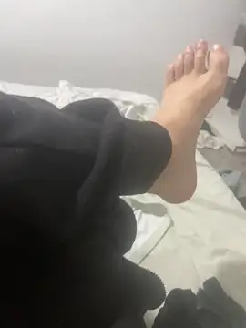 Snapshot of Dondeloquieras4 chatting on April 14, 2026, 2:39 am Dondeloquieras4 online show from April 14, 2026, 2:39 am