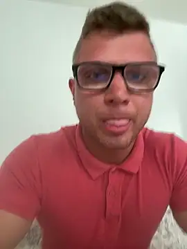 Snapshot of PolishBoy1995 chatting on June 18, 2026, 3:16 pm PolishBoy1995 online show from June 18, 2026, 3:16 pm