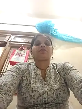 Snapshot of HayatKapoor chatting on November 29, 2025, 2:42 pm HayatKapoor online show from November 29, 2025, 2:42 pm