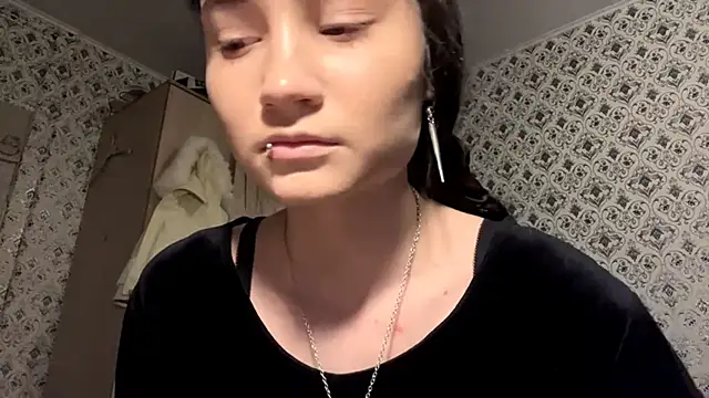 SofiaDreams09 online show from November 2, 2025, 2:08 pm