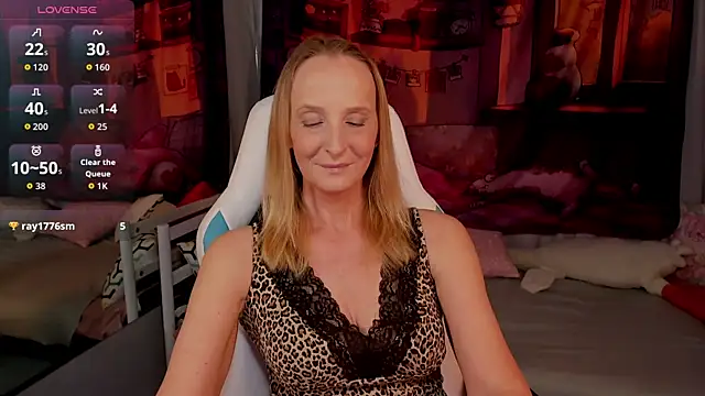 ScarlettPalmer online show from May 8, 2026, 10:53 am