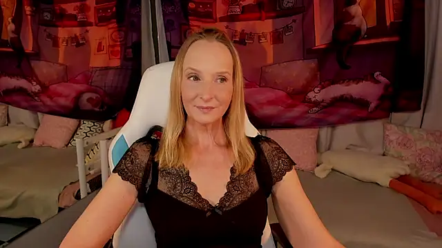 ScarlettPalmer online show from May 15, 2026, 10:44 am