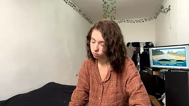 LilithFlamey online show from November 3, 2025, 7:20 am