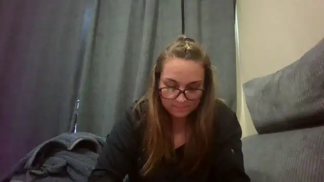 lilMissMarli online show from February 20, 2026, 12:16 pm