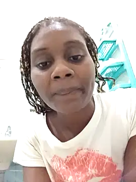 Snapshot of Amara1625- chatting on November 11, 2025, 9:26 pm Amara1625- online show from November 11, 2025, 9:26 pm