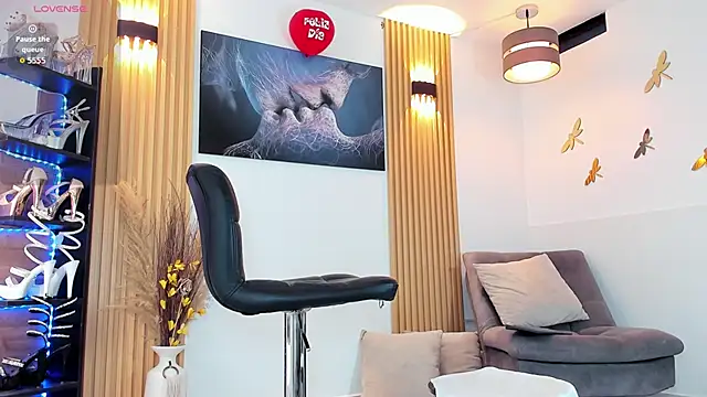 Andrea zhang online show from March 7, 2026, 2:30 am