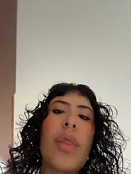 Snapshot of SugarTroubl33 chatting on February 19, 2026, 1:40 pm SugarTroubl33 online show from February 19, 2026, 1:40 pm