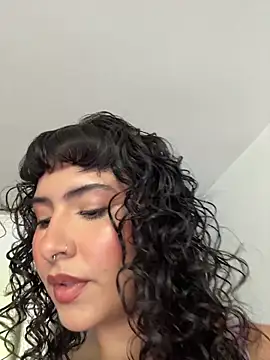 Snapshot of SugarTroubl33 chatting on May 28, 2026, 2:36 pm SugarTroubl33 online show from May 28, 2026, 2:36 pm