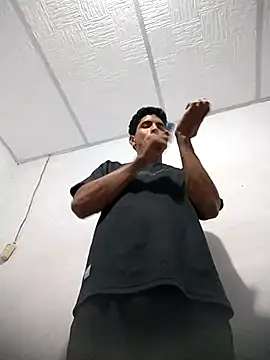 Snapshot of Alex_Sweeting chatting on November 25, 2025, 6:13 am Alex Sweeting online show from November 25, 2025, 6:13 am