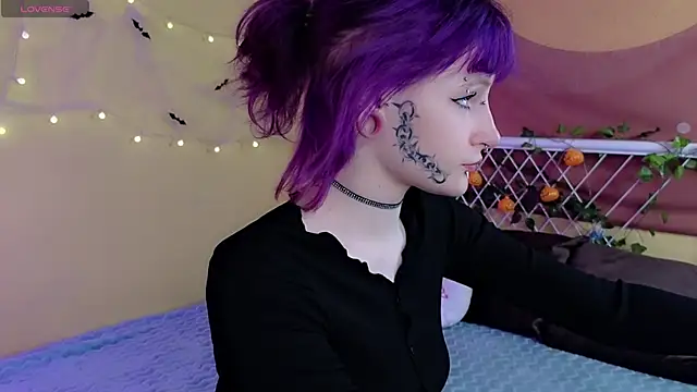 Snapshot of karkadeshk chatting on October 29, 2025, 10:28 am karkadeshk online show from October 29, 2025, 10:28 am