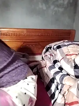 emini-xx online show from March 7, 2026, 12:57 pm