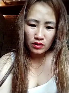 emini-xx online show from April 3, 2026, 6:55 am