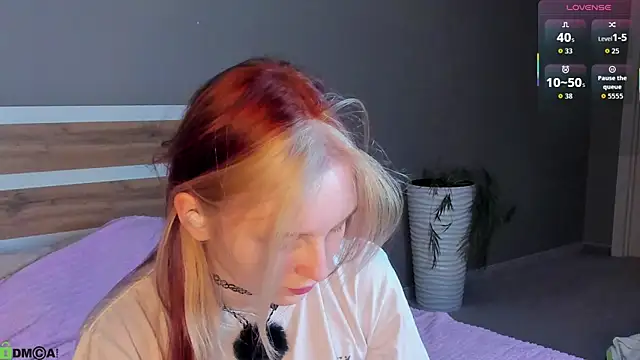 AngelWisee online show from June 10, 2026, 3:18 am
