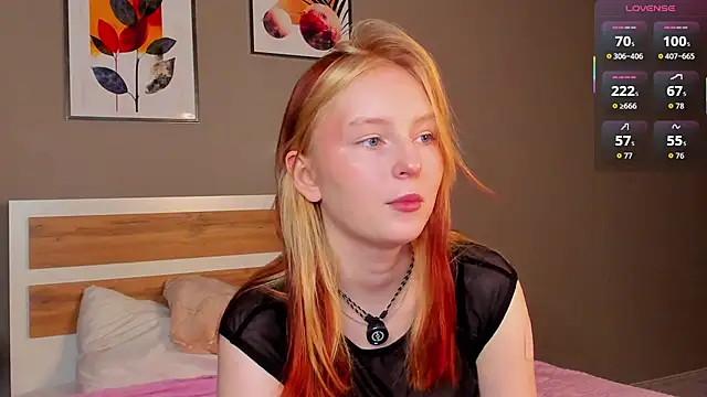 AngelWisee online show from June 15, 2026, 2:58 am