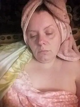 Lana-murr online show from March 9, 2026, 9:41 pm