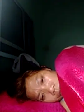 Snapshot of bella-la chatting on January 16, 2026, 8:13 pm bella-la online show from January 16, 2026, 8:13 pm