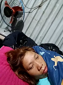 Snapshot of bella-la chatting on February 7, 2026, 9:07 pm bella-la online show from February 7, 2026, 9:07 pm