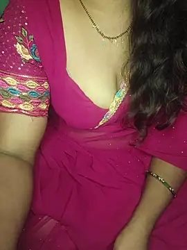 shreyareddy99 online show from October 30, 2025, 4:41 pm