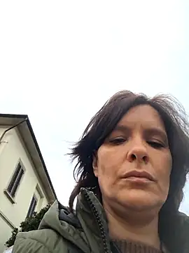 Piediniecollant online show from February 14, 2026, 7:27 am