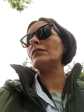 Piediniecollant online show from April 13, 2026, 10:21 am