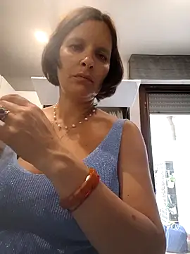 Piediniecollant online show from June 30, 2026, 7:09 am