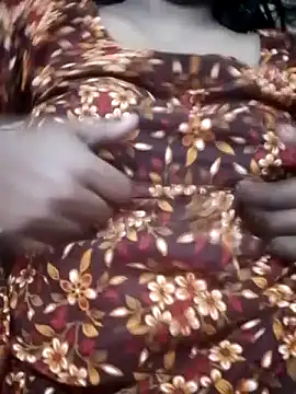 Liza0103 online show from October 31, 2025, 12:50 pm