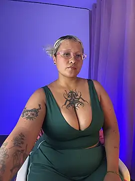 pinkbaddie777 online show from January 10, 2026, 4:58 am