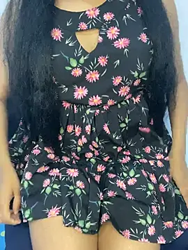 Snapshot of Shelas_room_official chatting on May 9, 2026, 10:42 am Shelas room official online show from May 9, 2026, 10:42 am