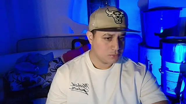 Snapshot of tony_thebest2 chatting on July 24, 2026, 2:31 am tony thebest2 online show from July 24, 2026, 2:31 am