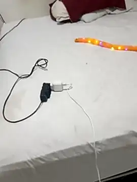 Snapshot of _-_-_-meretriz chatting on October 27, 2025, 8:46 pm  - - -meretriz online show from October 27, 2025, 8:46 pm