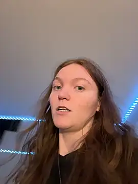 stonerbaby online show from November 12, 2025, 1:39 am