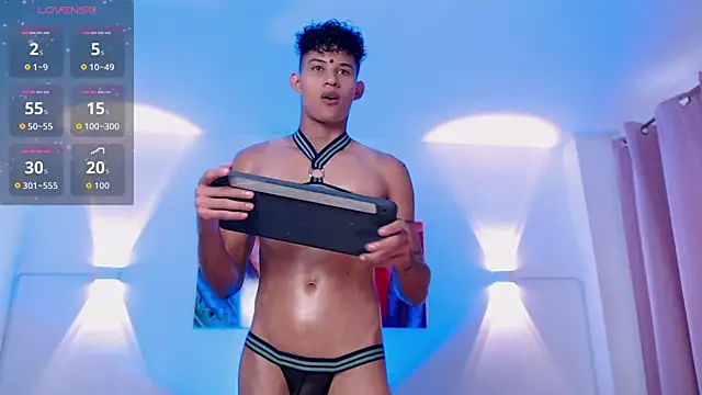 KamiSuarez online show from April 9, 2026, 6:46 pm