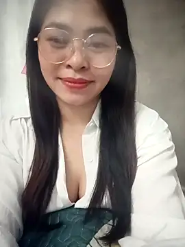 Snapshot of Bamboo-niee123 chatting on February 19, 2026, 7:10 pm Bamboo-niee123 online show from February 19, 2026, 7:10 pm