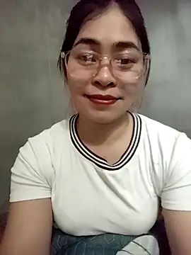 Snapshot of Bamboo-niee123 chatting on March 1, 2026, 3:03 pm Bamboo-niee123 online show from March 1, 2026, 3:03 pm