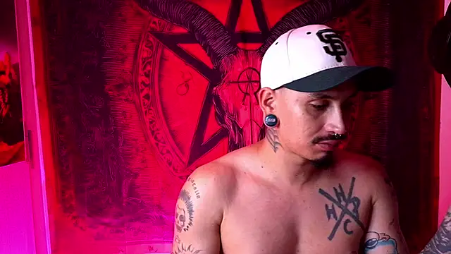 Snapshot of mateos6_6 chatting on June 17, 2026, 1:30 am mateos6 6 online show from June 17, 2026, 1:30 am