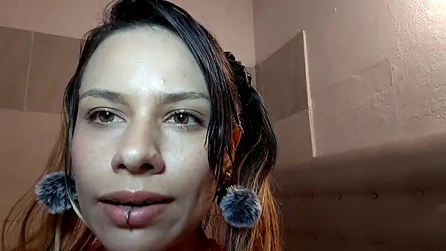 Hairy ptt online show from November 11, 2025, 3:01 pm