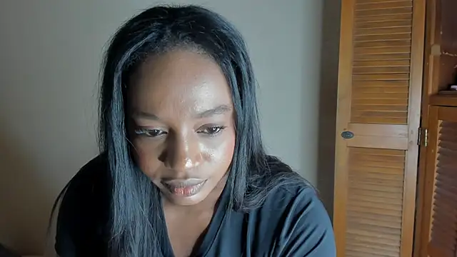 Snapshot of _Chaina chatting on December 19, 2025, 6:04 pm Chaina online show from December 19, 2025, 6:04 pm